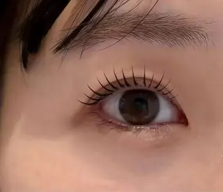 パーマ アデル エクステサロンのマツエク・マツパデザイン