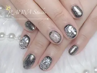 ネイル 桃香 Minaのネイルデザイン