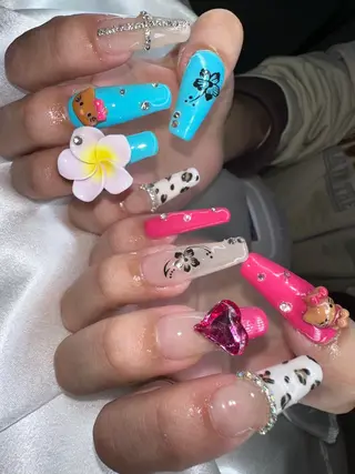 セミロング 🌿YOKOSUKA NAILS⚓️のネイルデザイン