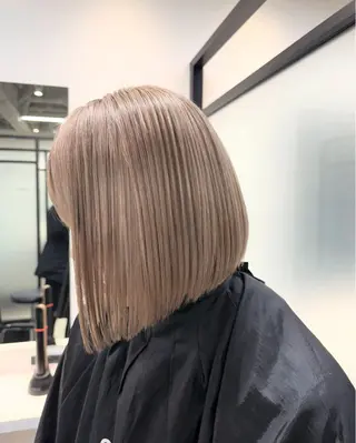 ショート salowin所属・ハイトーンカラー 馬場みなみのヘアスタイル