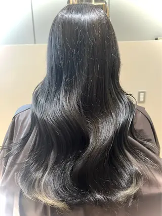 セミロング カラー 🐶 Zina川崎 竹下 あい🐶のヘアスタイル