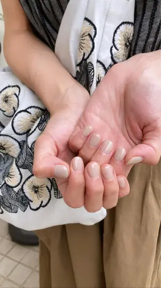 ネイル nailsalon　hue所属・小山 羽奈のネイルデザイン