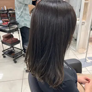 セミロング カラー 【センターパート/ マッシュ】ryokaのヘアスタイル