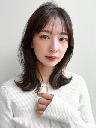 ミディアム カラー 木村ゆうと🫧 レイヤー＆艶カラーのヘアスタイル