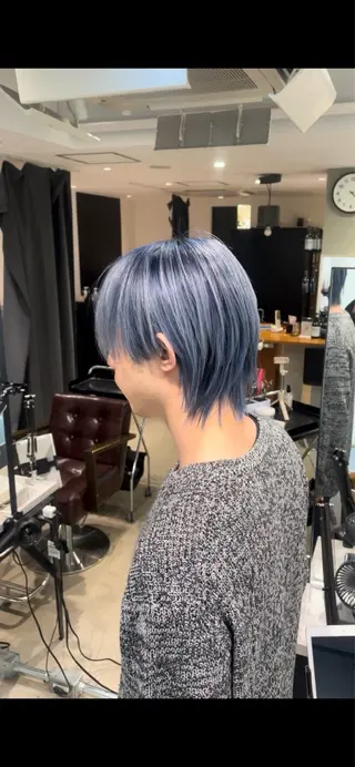 ショート カラー youres hair 新宿3丁目店所属・🍫ハイトーン✖︎ 髪質改善🍫柴田のヘアスタイル