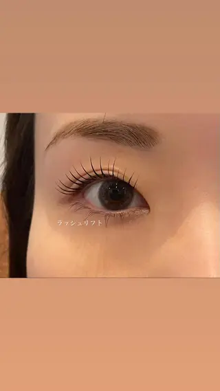 マツエク・マツパ etoile所属・森 千紘の眉毛・アイブロウイメージ