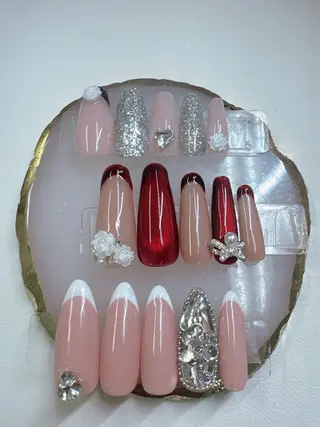 ネイル クイーンズネイル銀座所属・Queeens nailのネイルデザイン