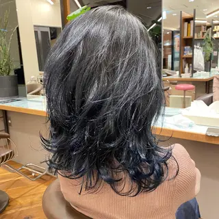 ミディアム レイヤー/グレージュ メンズパーマのヘアスタイル