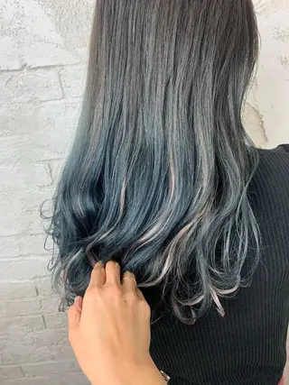 ロング 🌈ハイライトカラー 🌈naokoのヘアスタイル