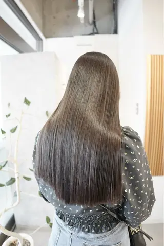 ロング 月100人以上 髪質改善施術｜谷口のヘアスタイル