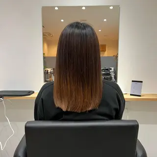 ミディアム 切りっぱなしボブ 👩🏼ミニボブのヘアスタイル