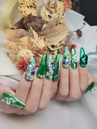 ネイル 森 ネイルサロンのネイルデザイン