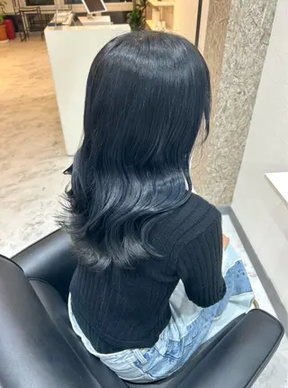 セミロング カラー Via 京都烏丸所属・ハイトーン/髪質改善 /レイヤー/りなのヘアスタイル