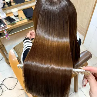 セミロング カラー パーマ ヘアアレンジ マツエク・マツパ まろやかベージュ／ 大上なおみのヘアスタイル