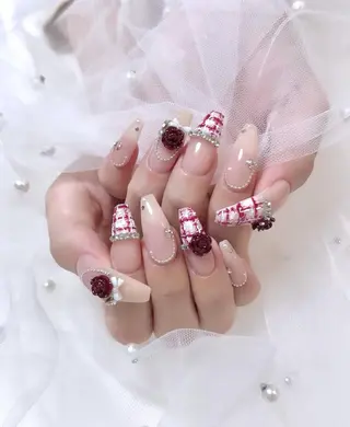 ネイル Hina 池袋 長だしチップ専門店のネイルデザイン