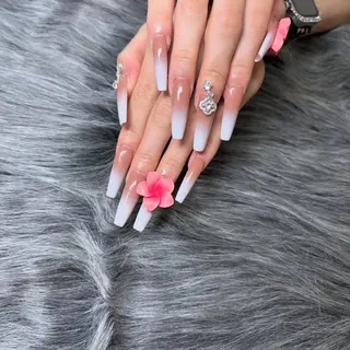 ネイル 𝑗𝑢𝑛𝑛𝑎 𝑛𝑎𝑖𝑙のネイルデザイン