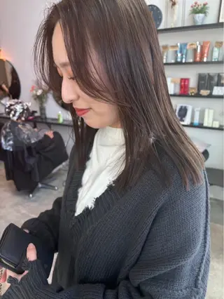 セミロング 垢抜け/イメチェン color🦩ちあきのヘアスタイル