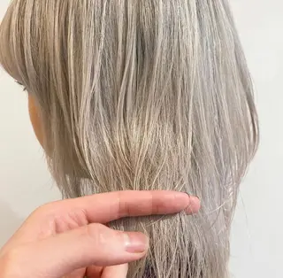 セミロング MIZUHO / ダブルカラー髪質改善のヘアスタイル