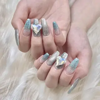 ネイル PEEKABOO京橋 EYE&NAILのマツエク・マツパデザイン