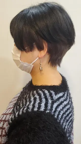 ショート カラー 齋藤  愛美のヘアスタイル
