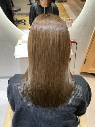 セミロング カラー Zina 福岡天神所属・フェイスレイヤー/ 小顔/髪質改善　関のヘアスタイル