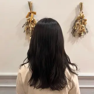 ロング よしだ しおりのヘアスタイル