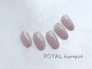 ネイル 【尾下】 ロイヤル•セラピストのネイルデザイン