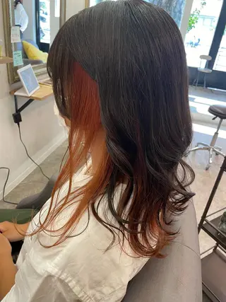 ロング 齋藤 真由のヘアスタイル