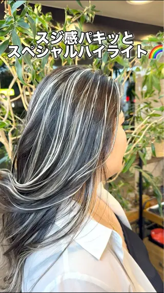 ロング カラー Cure2所属・🌈白いハイライト 🌈 🐶ノザワ🐶のヘアスタイル