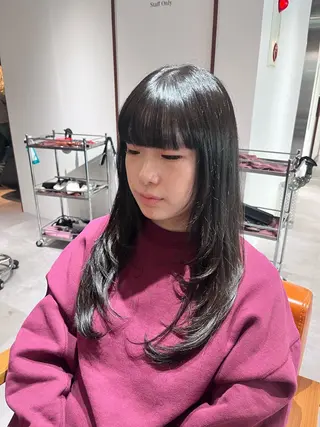 ロング カラー urara /ブリーチ/艶カラーのヘアスタイル