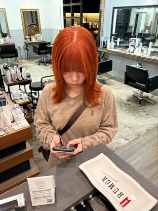 カラー 🖤西嶋　桃花🖤 エクステ/レイヤーのヘアスタイル