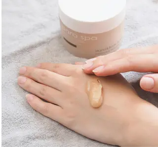 Lovin所属・Natsumi .のネイルデザイン