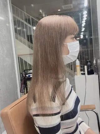 セミロング カラー 韓国ヘア特化💍 tiam💍ブリーチのヘアスタイル