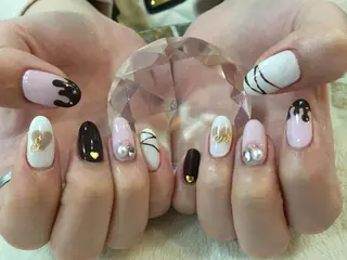 ネイル Sympa 𝓜iwako🐰ᩚのネイルデザイン