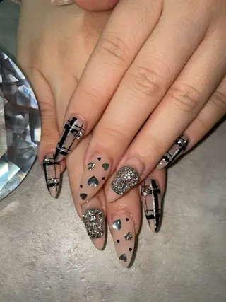 ネイル One Na1l ゆい☺︎のネイルデザイン