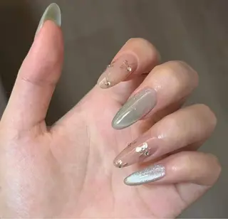 ネイル 相沢 さやかのネイルデザイン