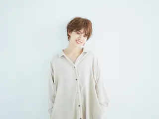 ショート カラー THE DAY所属・AKI HASHIMOTOのヘアスタイル