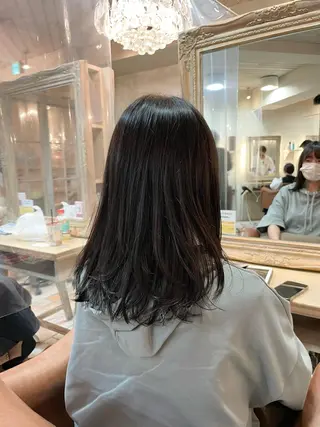 ロング 前平 友慈のヘアスタイル