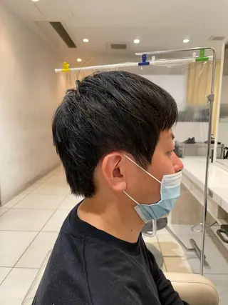 ショート メンズ JERICHO HAIR所属・ユ カの眉毛・アイブロウイメージ