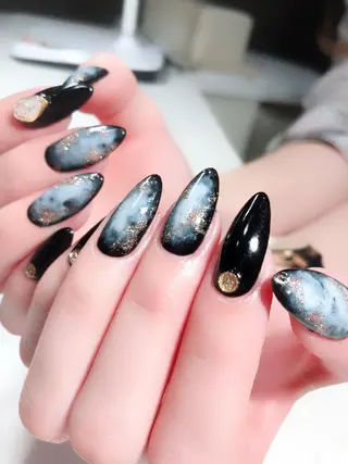 ネイル atelier la vita所属・lavita. mimuraのネイルデザイン