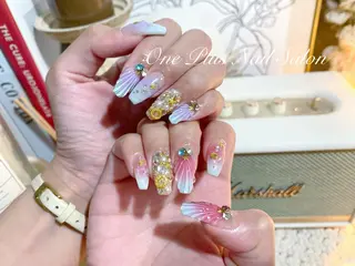 ネイル One Plus Nail Salonのネイルデザイン