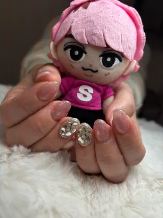 ネイル 黒須莉奈 IRYのネイルデザイン