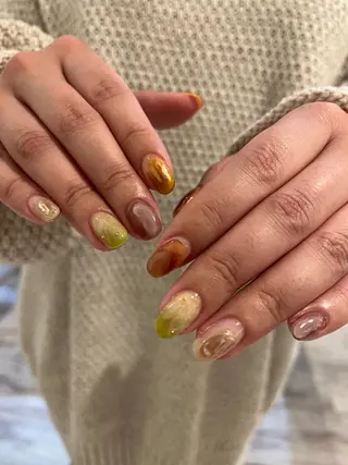 ネイル une／YUKINA 🫧大人nuanceのネイルデザイン