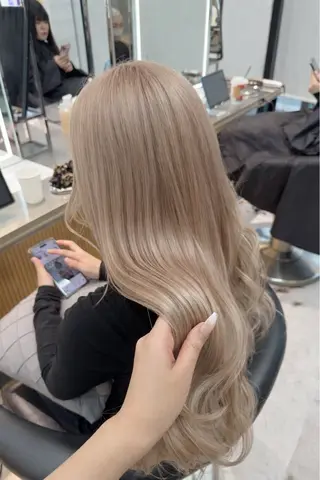 ロング カラー ヘアアレンジ ARIA💎縮毛矯正 ブリーチ💎複雑履歴のヘアスタイル