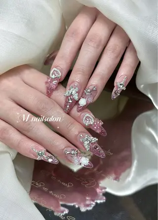 ネイル M🌷nail 長さだし専門店のネイルデザイン