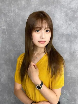 セミロング ナカザワ マキのヘアスタイル