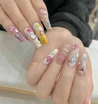 ネイル D-BEAUTY Nailsalonのネイルデザイン