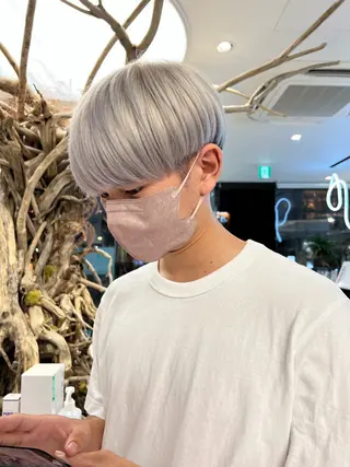 ショート カラー メンズ カラーモデル⚡️ REONのヘアスタイル