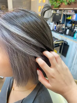 ショート カラー ANSA  hair 椥辻店所属・くにもと かいりのヘアスタイル