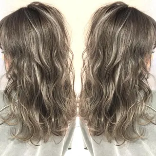 セミロング カラー ネイル マツエク・マツパ 井上 一平のヘアスタイル